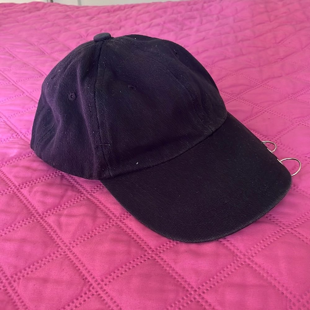 Black Hat with Rings